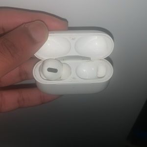 Apple AirPod pro 1st generation